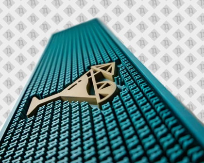 Barmatte mit Cocktailglas-Motiv in 3D-Optik, türkise Struktur aus PVC-Rubber – personalisiert im Corporate Design