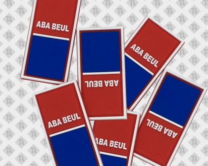 Eckiger Rubber PVC Patch Aufnäher Aba Beul in rot weiß blau Firmen